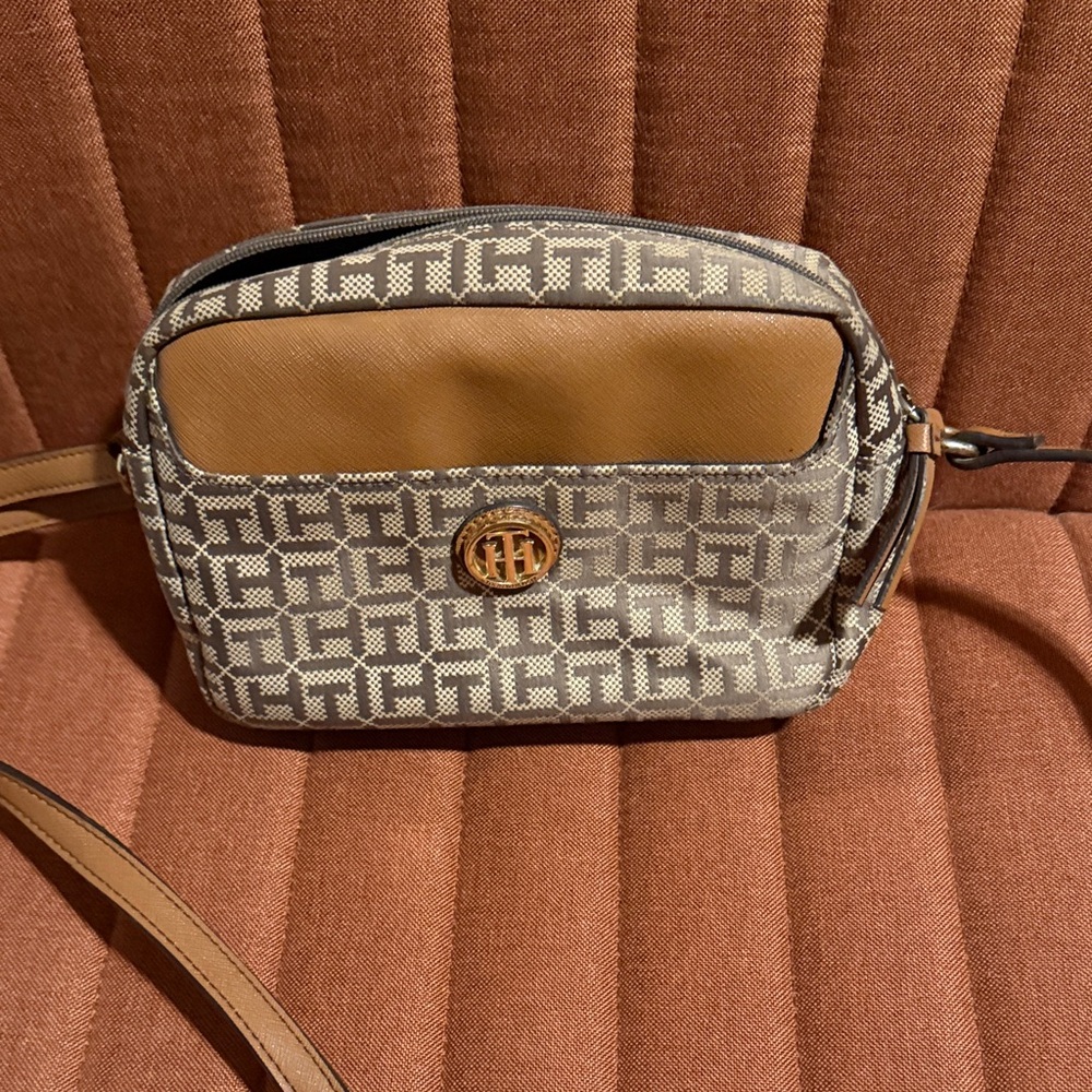 Tommy Hilfiger Patterned Beige and Brown Crossbody Bag